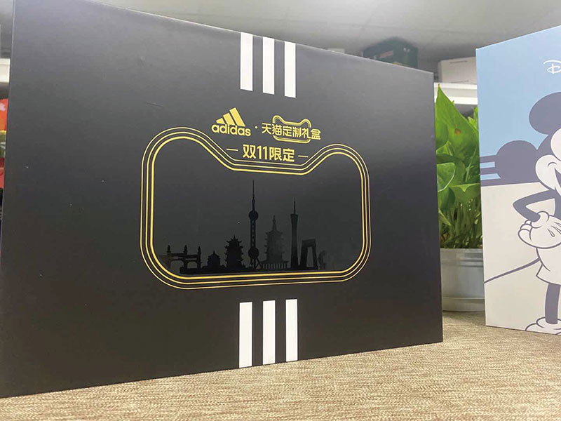 04-adidas-定制禮盒-01